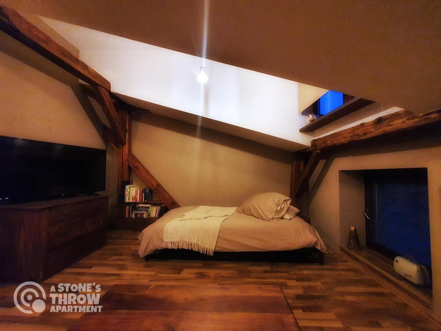 A Stone'S Throw Apartment كراكوفيا المظهر الخارجي الصورة