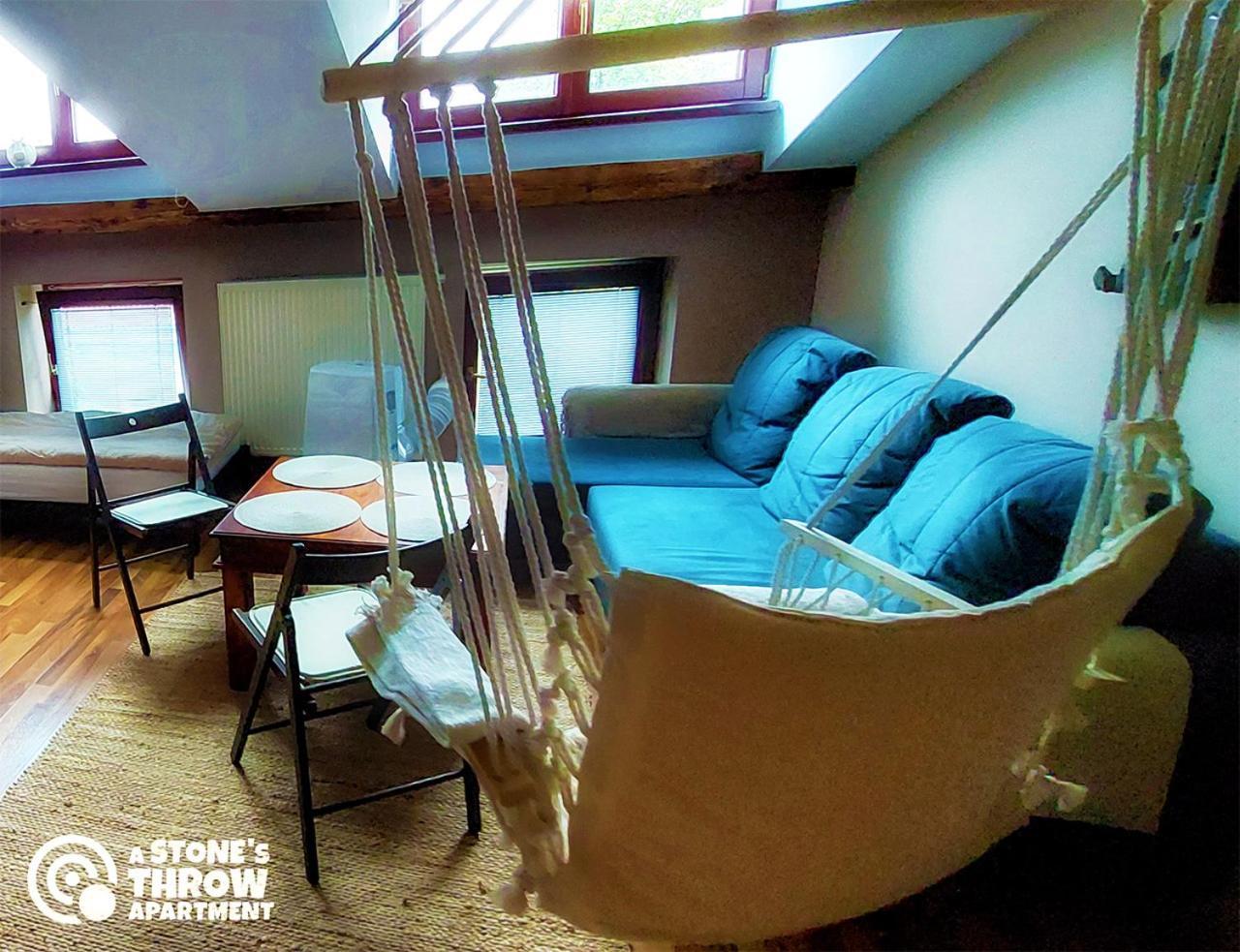 A Stone'S Throw Apartment كراكوفيا المظهر الخارجي الصورة